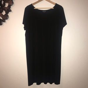 J. Jill wearever collection black T-shirt dress